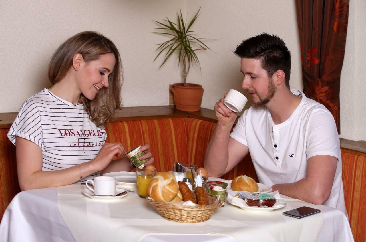 Dorfgasthof Hotel Staberhof Kellerberg Eksteriør billede